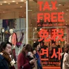 Một cửa hàng thời trang chủ trương miễn thuế tại Tokyo, Nhật Bản. (Ảnh: AFP/TTXVN)