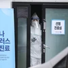 Nhân viên y tế làm việc tại Trung tâm y tế quốc gia ở Seoul, nơi điều trị cho các bệnh nhân được chẩn đoán nhiễm virus corona chủng mới, ngày 4/2/2020. (Ảnh: Yonhap/TTXVN)