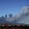 Khói bụi khi núi lửa Etna "thức giấc." (Nguồn: dailymail.co.uk)