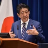 Thủ tướng Nhật Bản Abe Shinzo phát biểu trong cuộc họp báo tại Tokyo, Nhật Bản ngày 28/3/2020. (Ảnh: AFP/TTXVN)