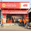 Một cửa hàng bán lẻ bình ổn giá thịt lợn. (Ảnh: Lê Đức Hoảnh/TTXVN)
