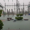 Một trạm biến áp ở Quảng Bình ngập trong nước. (Ảnh: Đức Thọ/TTXVN)