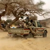 Binh sỹ Niger tuần tra tại sa mạc Iferouane ngày 12/2/2020. (Ảnh: AFP/TTXVN)