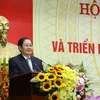Bộ trưởng Bộ Nội vụ Lê Vĩnh Tân phát biểu khai mạc Hội nghị trực tuyến toàn quốc tổng kết 5 năm giai đoạn 2016 - 2020 và triển khai nhiệm vụ công tác năm 2021 của ngành Nội vụ. (Ảnh: Văn Điệp/TTXVN)