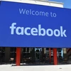 Biểu tượng của facebook tại Menlo Park, California, Mỹ. (Ảnh: AFP/TTXVN)