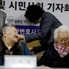Hai nạn nhân "phụ nữ mua vui" tham dự một cuộc họp báo ở Seoul, Hàn Quốc, ngày 13/11/2019. (Nguồn: Reuters)