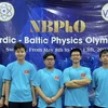  Đội tuyển học sinh Hà Nội tham dự kỳ thi Olympic vật lý Bắc Âu - Baltic năm 2021. (Ảnh: TTXVN phát)