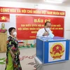 [Video] Phó Thủ tướng Trương Hòa Bình bỏ phiếu bầu tại TP.HCM