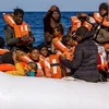 Người di cư được cứu tại khu vực ngoài khơi Libya ngày 9/2/2020. (Ảnh: AFP/TTXVN)