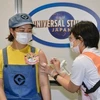 Một điểm tiêm chủng vaccine ngừa COVID-19 tại Osaka, Nhật Bản, ngày 21/6/2021. (Ảnh: Kyodo/TTXVN)