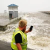 Siêu bão Ida đã đảo ngược dòng chảy của sông Mississippi. (Nguồn: Associated Press)