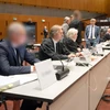 Người ngoài cùng bên trái là 1 trong số 4 cựu quản lý của tập đoàn sản xuất ôtô Volkswagen tại phiên xét xử ở Braunschweig, miền bắc nước Đức, ngày 16/9/2021. (Ảnh: AFP/TTXVN)