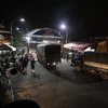 [Photo] Hà Nội: Chợ Long Biên hoạt động trở lại từ 0 giờ ngày 21/10