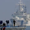 Lực lượng Bảo vệ Bờ biển Philippines đóng giả cướp biển trong cuộc tập trận chung thực thi Luật Hàng hải (MARLEN) giữa Lực lượng Bảo vệ Bờ biển Nhật Bản (JCG) và Lực lượng Bảo vệ Bờ biển Philippines (PCG) tại vùng biển ngoài khơi Vịnh Manila, Philippines,
