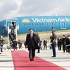 Lễ đón Thủ tướng Phạm Minh Chính tại sân bay Orly, Thủ đô Paris. (Ảnh: Dương Giang/TTXVN)