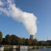 Tháp làm mát tại nhà máy điện hạt nhân Emsland, bang Niedersachsen, Cộng hòa Liên bang Đức. (Ảnh: Mạnh Hùng/TTXVN)