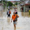 Cảnh ngập lụt tại Batu Berendam, Malaysia ngày 3/1/2022. (Ảnh: AFP/TTXVN)