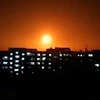 Khói lửa bốc lên sau vụ không kích của Israel xuống khu vực không xác định ở Syria ngày 6/2/2020. (Ảnh: AFP/TTXVN)