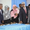 Các nhà lập pháp Somalia tuyên thệ nhậm chức tại thủ đô Mogadishu ngày 14/4. (Ảnh AP)