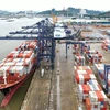 Tàu container tại Cảng quốc tế Cái Lân, Việt Nam. (Ảnh: Thanh Vân/TTXVN)