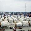 Container chứa hàng hóa tại Tân Cảng Cát Lái. (Ảnh: Hồng Đạt/TTXVN)
