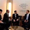 Đoàn cấp cao Việt Nam gặp và làm việc với Chủ tịch WEF Borge Brende tại Davos. (Ảnh: TTXVN phát)