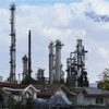 Nhà máy lọc dầu tại El Paso, Texas, Mỹ. (Ảnh: AFP/TTXVN)