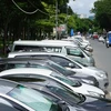 Tuyến đường Lê Lai (quận 1) thu phí đỗ xe ôtô dưới lòng đường qua ứng dụng My Parking. (Nguồn: laodong.vn)