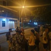 Lực lượng chức năng điều tra, xác minh tại hiện trường vụ án từ chiều đến đêm muộn ngày 22/7. (Ảnh: laodong.vn)