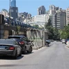 Tuyến đường dẫn vào nhà tù ở khu ngoại ô Adlieh, gần thủ đô Beirut, sau vụ vượt ngục của hơn 30 tù nhân ngày 7/8/2022. (Ảnh: AFP/TTXVN)