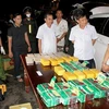 Ngày 5/7, lực lượng Bộ Công an, Cảnh sát biển, Bộ đội Biên phòng và Cục Hải quan tỉnh Bình Phước triệt phá thành công một đường dây tổ chức vận chuyển trái phép chất ma túy trên biển thu giữ 32kg ma túy các loại. (Ảnh: TTXVN phát)