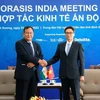 Phó Thủ tướng Chính phủ Vũ Đức Đam và Quốc vụ khanh Bộ Ngoại giao Ấn Độ Rajkumar Ranjan Singh tham dự Horasis 2022. (Ảnh: Huyền Trang/TTXVN)
