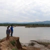 Hàng trăm ha đất của người dân xã Chư Rcăm, huyện Krông Pa (Gia Lai) bị cuốn trôi hằng năm do ảnh hưởng của sông Ba. (Ảnh: Hồng Điệp/TTXVN)