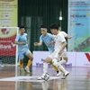 Thái Sơn Bắc (trắng) hòa 2-2 Sanvinest Khánh Hòa. (Nguồn: VFF)