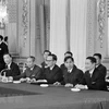  Đoàn đại biểu Chính phủ Việt Nam Dân chủ Cộng hòa do Bộ trưởng Xuân Thủy dẫn đầu, tham dự "Hội nghị về hòa bình tại Việt Nam" ở Paris ngày 13/5/1968,. (Ảnh: Văn Lượng/TTXVN)