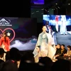 [Photo] Sắc màu áo dài Việt Nam tại sự kiện thời trang London