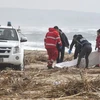 Chiếc thuyền gỗ chở người di cư bị vỡ ở biển Ionian. (Nguồn: Reuters)