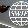 Logo hệ thống thanh toán quốc tế SWIFT. (Ảnh: Reuters/TTXVN)