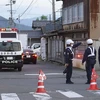 Cảnh sát phong tỏa hiện trường vụ tấn công bằng dao và nổ súng tại Nakano, tỉnh Nagano, Nhật Bản, ngày 25/5/2023. (Ảnh: Kyodo/TTXVN)