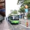 Khu vực trung tâm xung quanh Nhà ga Bến Thành có rất nhiều tuyến xe buýt kết nối. (Ảnh: Tiến Lực/TTXVN)