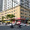 Từ tầng 2 đến tầng 5 chung cư Mường Thanh Sơn Trà được cấp phép làm khu công cộng, dịch vụ nhưng chủ đầu tư đã tự ý xây dựng trái phép hàng trăm căn hộ. (Ảnh: Quốc Dũng/TTXVN)