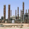 Nhà máy lọc dầu ở Ras Lanuf, Libya. (Ảnh: AFP/TTXVN)