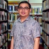 Phó Giáo sư-Tiến sỹ Awang Azman Bin Awang Pawi trong khu thư viện của trường Đại học Malaya. (Ảnh: Hằng Linh/TTXVN)