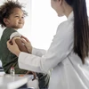 Thử nghiệm cho thấy vaccine sống an toàn với trẻ được ghép gan, thận