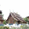 Những ngôi miếu nhỏ trong khuôn viên Chùa Wat Xiengthong. Ảnh: Phạm Kiên/TTXVN)