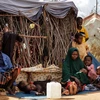 Trẻ em tại trại tị nạn ở Dadaab, Kenya, ngày 22/3/2023. (Ảnh: AFP/TTXVN)