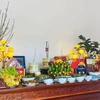 Lễ cúng hóa vàng là nghi thức quan trọng trong ngày Tết của người Việt để tiễn đưa Tổ tiên. (Nguồn: Vietnam+) 