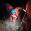 Lực lượng cứu hộ tìm kiếm những người mất tích sau trận lở đất tại mỏ vàng ở tỉnh Erzincan, miền Đông Thổ Nhĩ Kỳ ngày 13/2/2024. (Ảnh: AA/TTXVN)