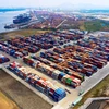 Các container hàng hóa tại Cảng Cái Mép. (Ảnh: Hồng Đạt/TTXVN)