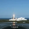 Tên lửa SpaceX Falcon 9 cất cánh từ Tổ hợp phóng 39A tại Trung tâm vũ trụ Kennedy ở Florida vào ngày 6/12/2020 mang theo tàu vũ trụ Dragon chở hàng tiếp tế lên ISS. (Nguồn: NASA/SpaceX)